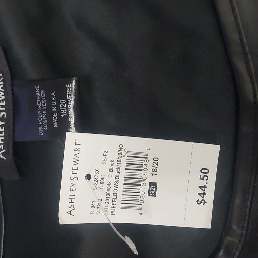 Nwt Ashley Stewart Black Faux Leather Short‎ Sleeve Blouse size 18/20 - Picture 3 of 4